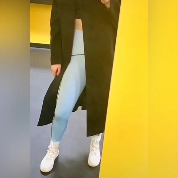 P.E Nation baby blue leggings - Picture 2 of 9